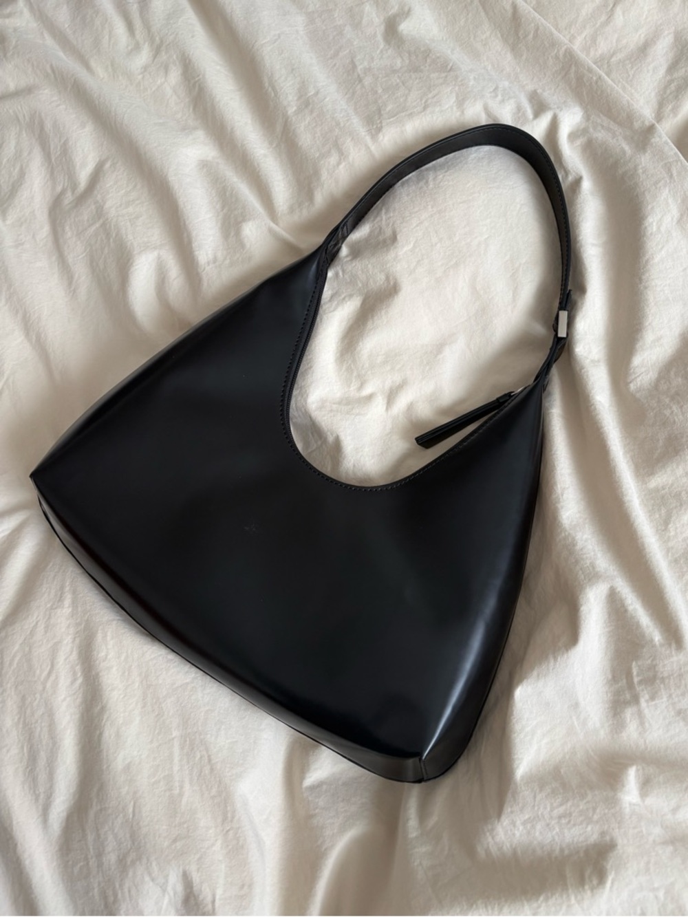 BY FAR Amber bag semi patent leather